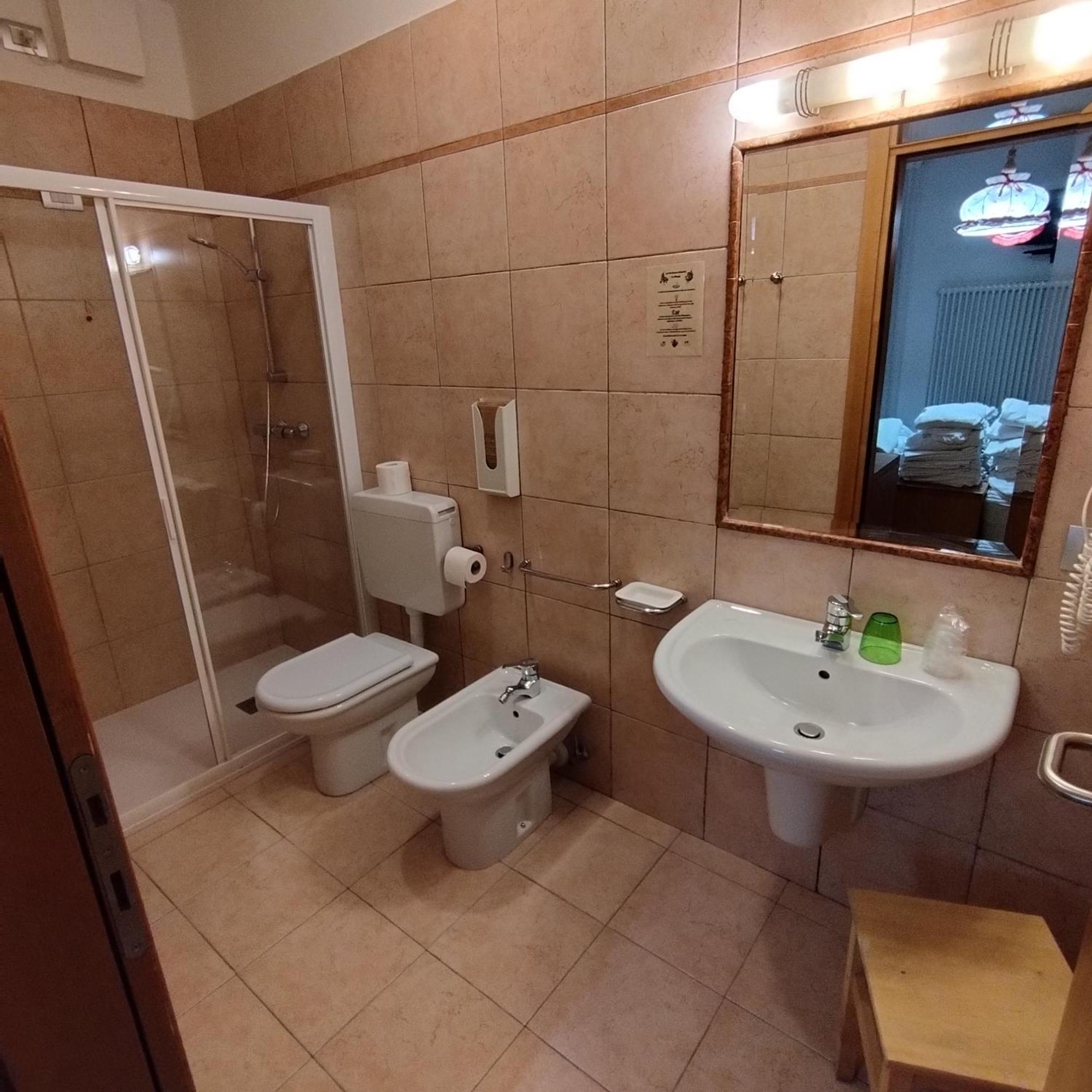 Family Room,1706823621:JPEG